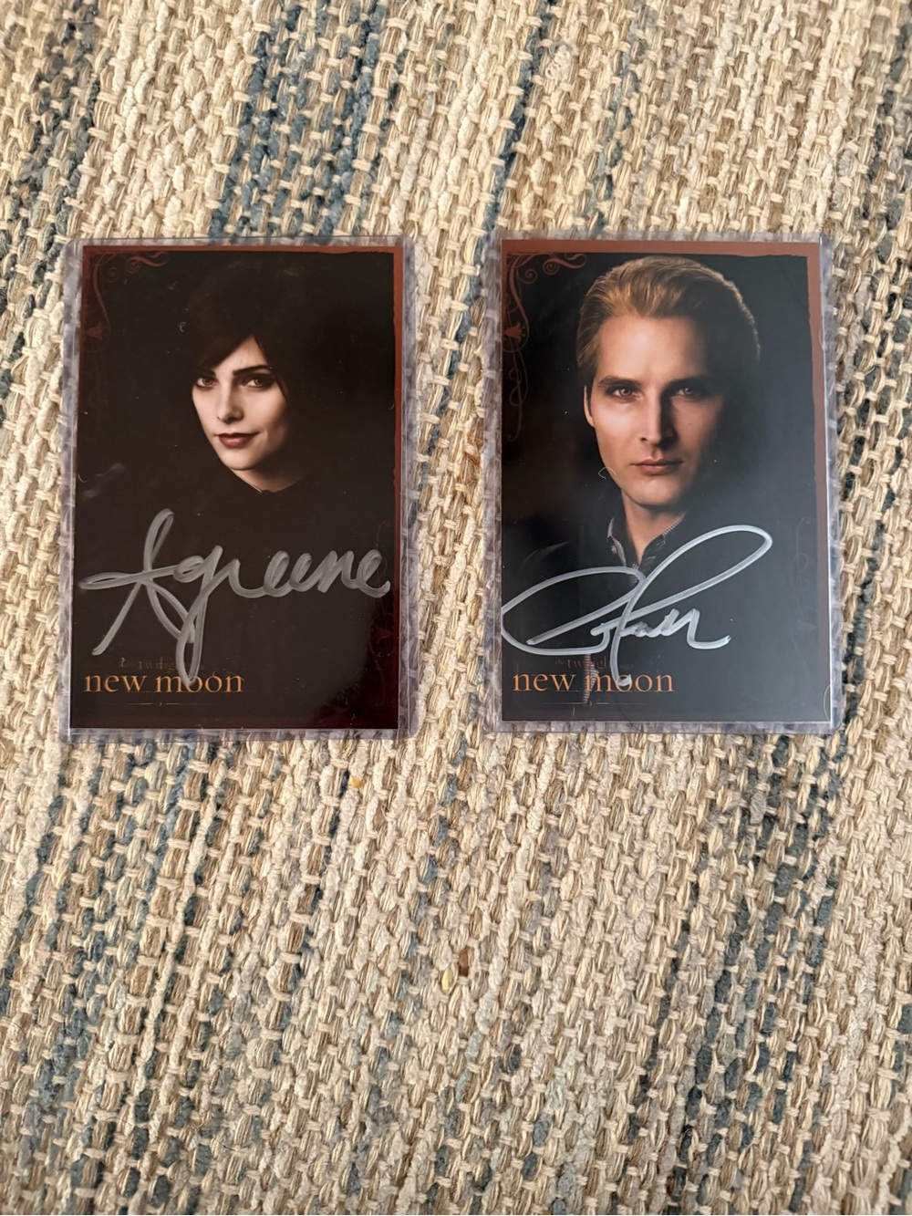 Twilight New Moon Autograph Character Cards - Set of 2